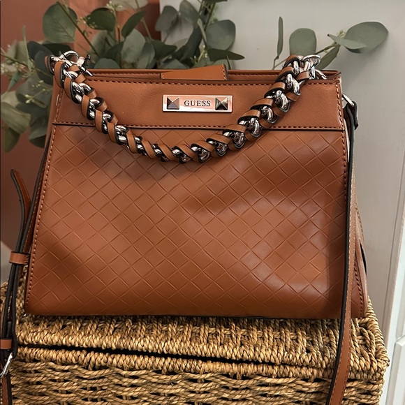 NWOT Guess Hillsdale Elegant Dark tan braided chain detail crossbody satchel bag - Picture 13 of 13